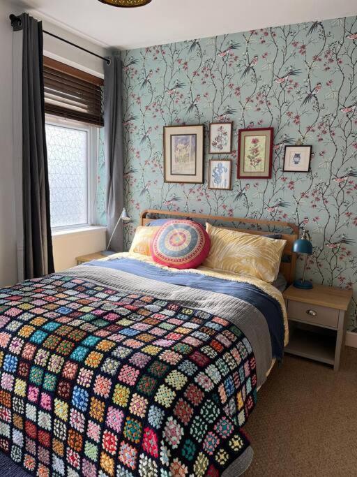 Just The Splott! Sleeps 6, 8 Mins To Stadium. Кардиф Екстериор снимка